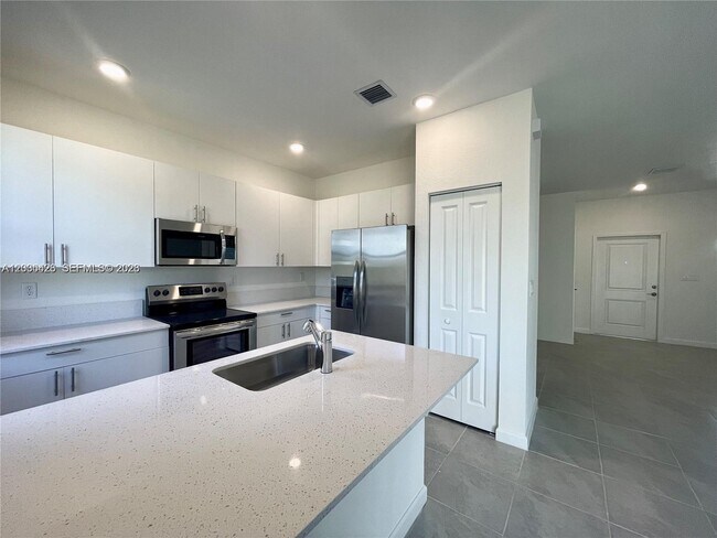 Foto del edificio - 28561 SW 134th Ct