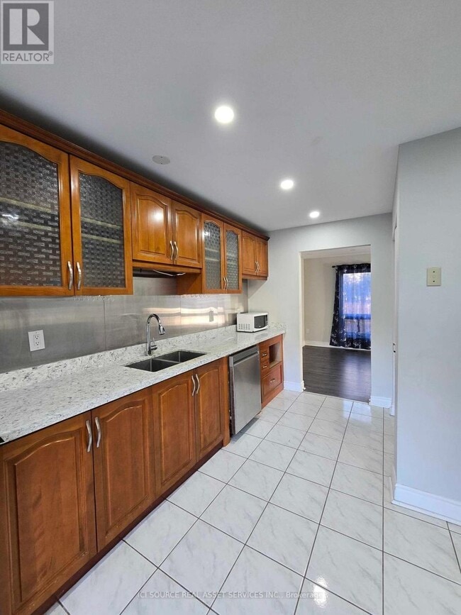 Photo du bâtiment - 2 Liszt Gate