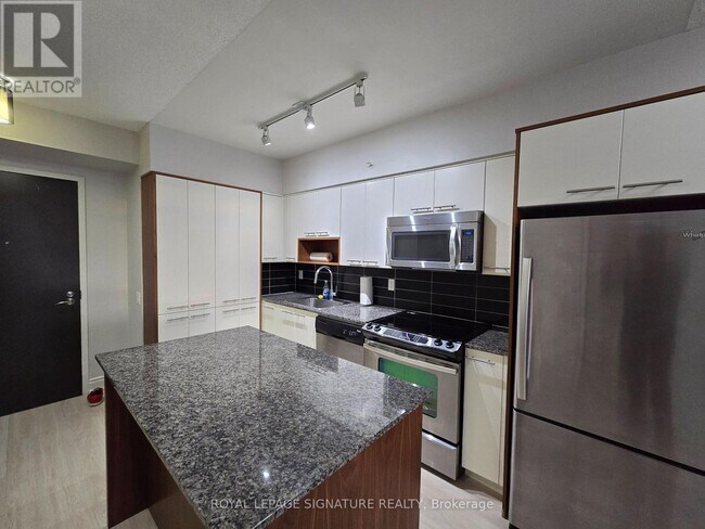 Photo du bâtiment - 5 Valhalla Inn Rd