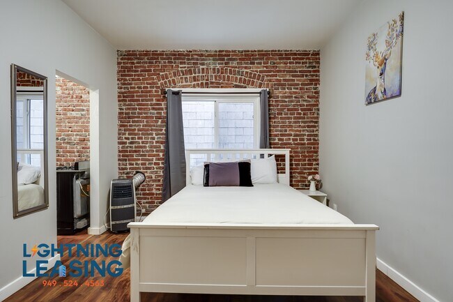 Foto del edificio - 1422 Flower St