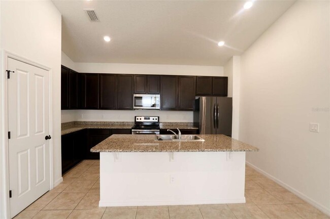 Foto del edificio - 7608 Sunshine Bridge Ave