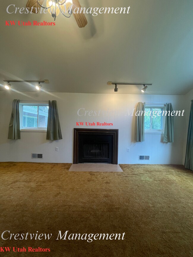 Building Photo - Charming Holladay Home in Prime Location