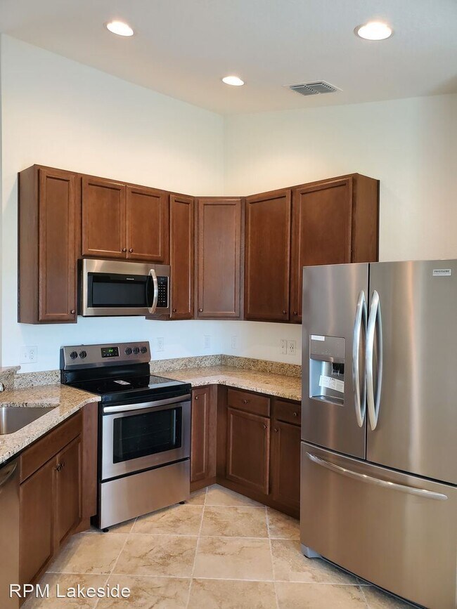 Building Photo - 3 br, 2 bath House - 319 Dinner Lake Ct