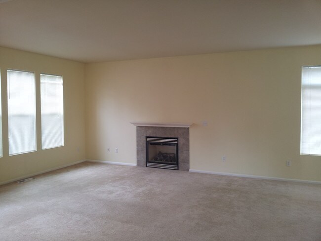 Foto del edificio - 16165 Parkside Way SE SE