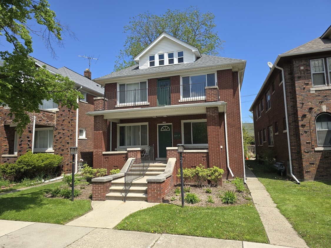 Foto principal - 1096 Beaconsfield Ave