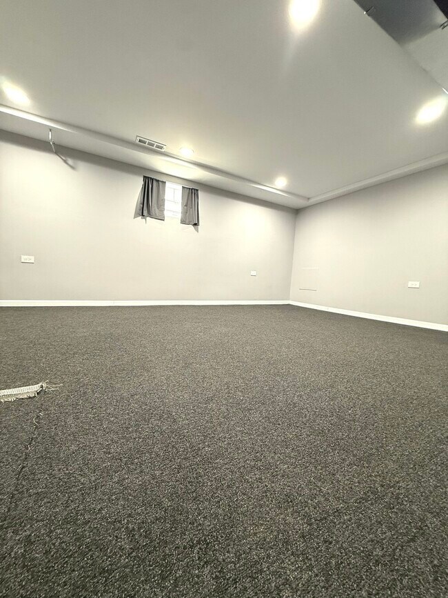 Foto del edificio - 9237 S Paxton Ave