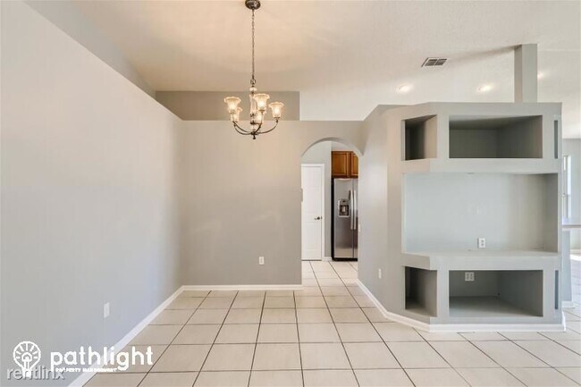 Foto del edificio - 3 br, 2 bath House - 6493 Winder Oaks Boul...
