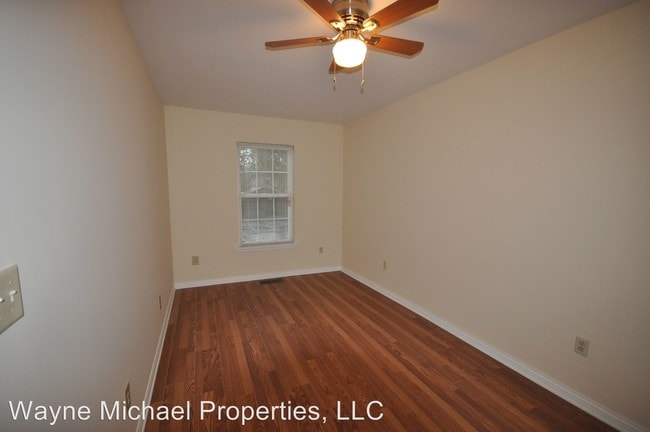 Foto del edificio - 366 S Broadway Park