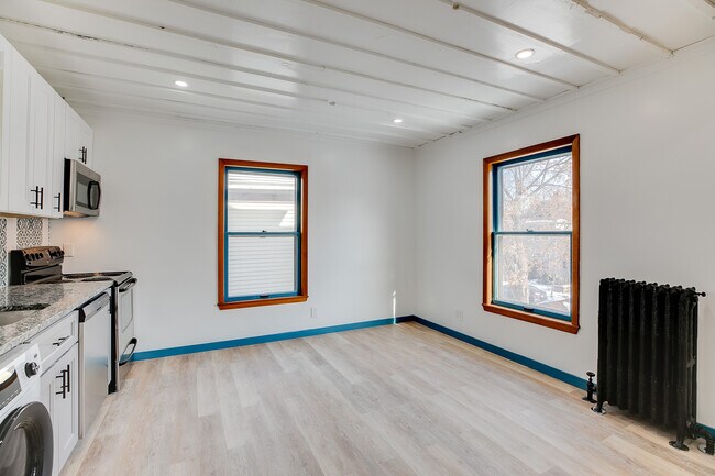 Building Photo - 2726 Aldrich Ave S