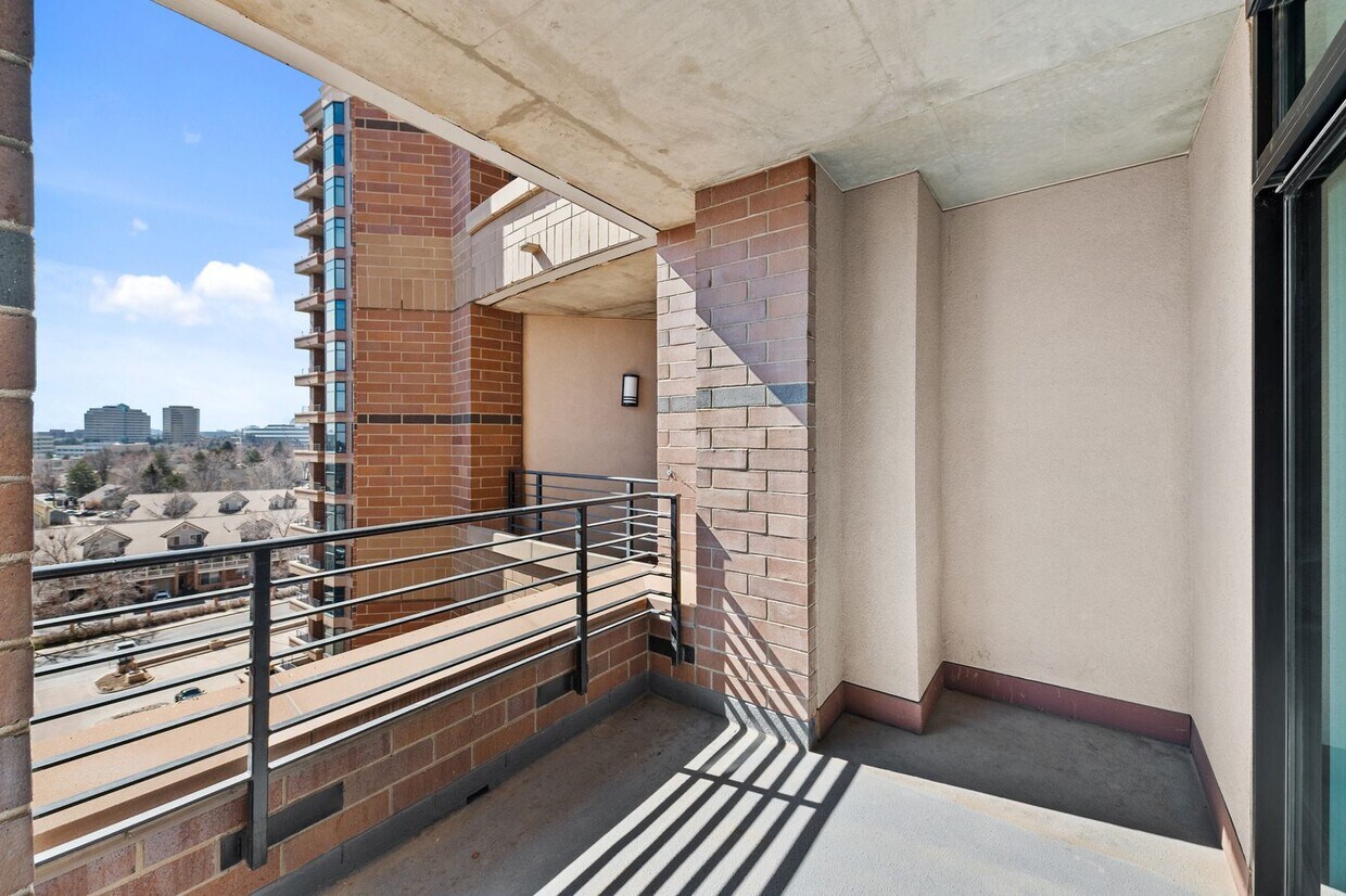 Foto principal - Come live in Penterra Plaza!