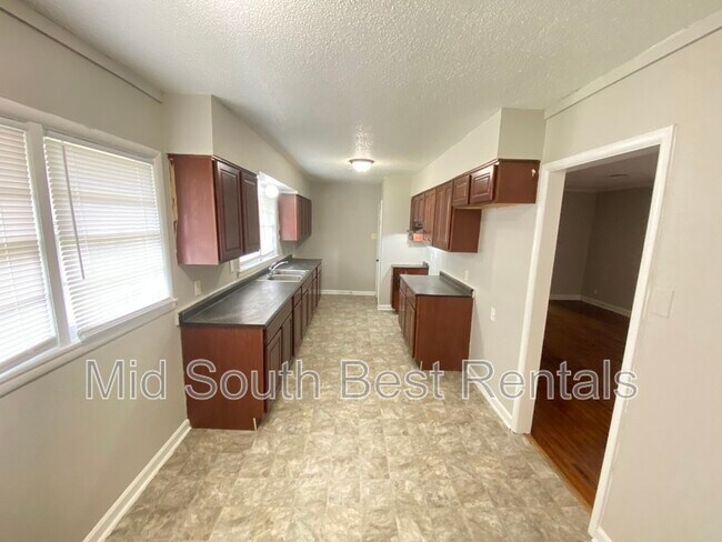 Building Photo - 4339 Windward Dr
