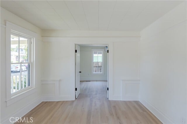 Building Photo - 210 N Encinitas Ave
