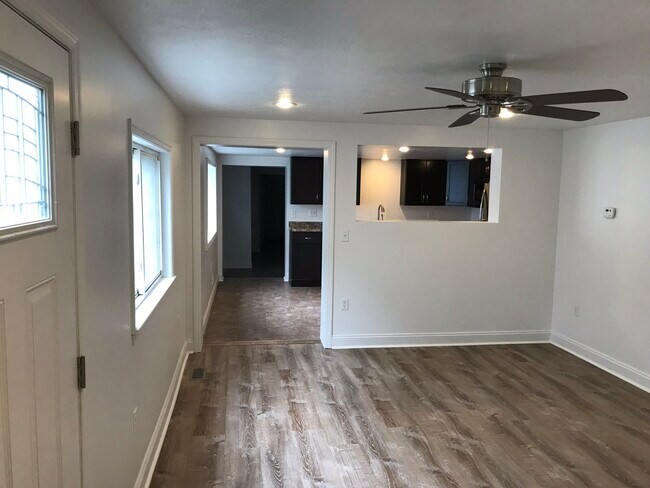 Foto del edificio - 84 S 14th St