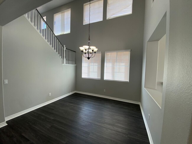 Building Photo - Gorgeous Ana Verde 4 bedroom - Coming soon !