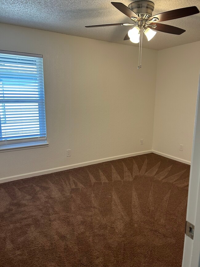 Building Photo - Rosewood Townhomes