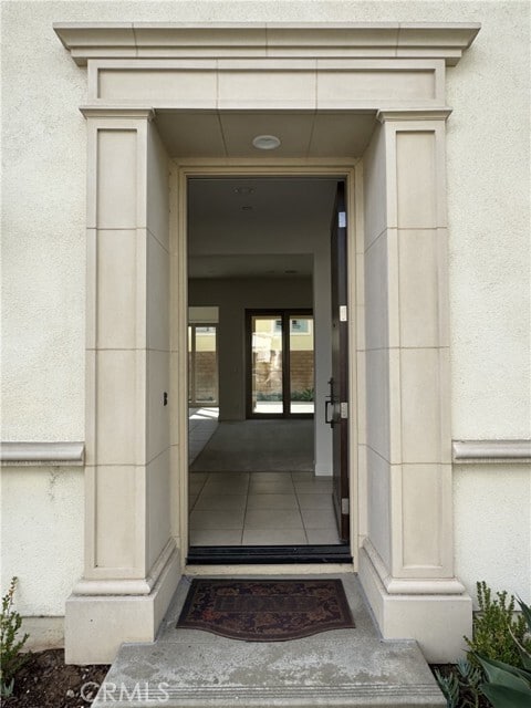 Building Photo - 66 Diamond Flats
