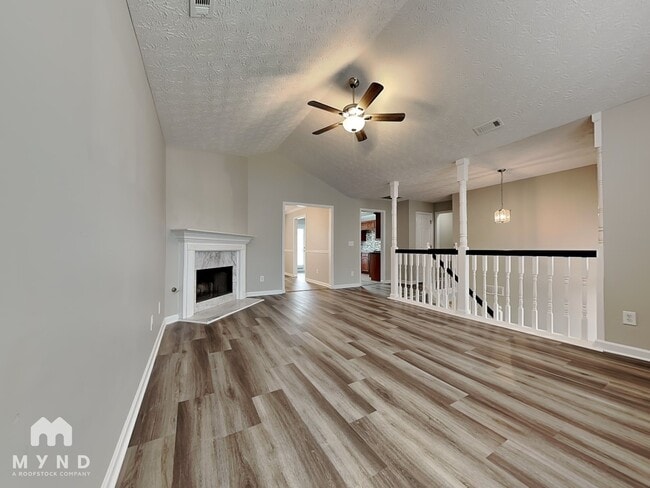 Foto del edificio - 158 Mcarthur Dr