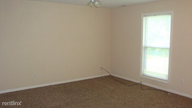 Building Photo - 3 br, 2 bath House - 905 New York St