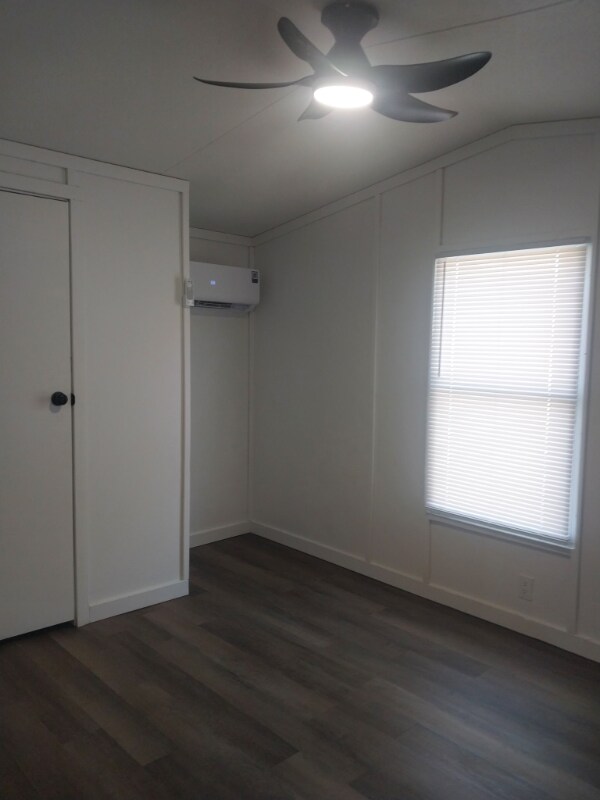 Foto del edificio - 315 Old Valley Rd