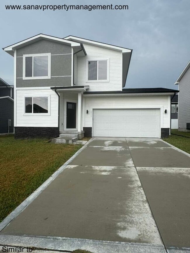 Building Photo - Bright 3-Bed / 2.5-Bath Home in Norwalk (1...