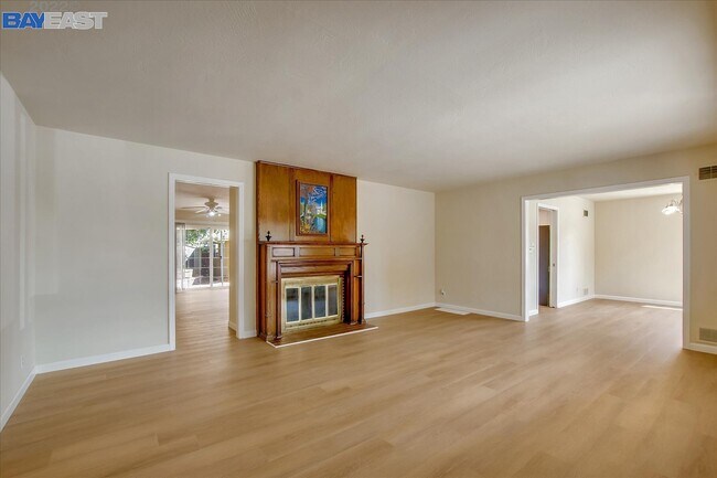 Foto del edificio - 1576 Fourth St