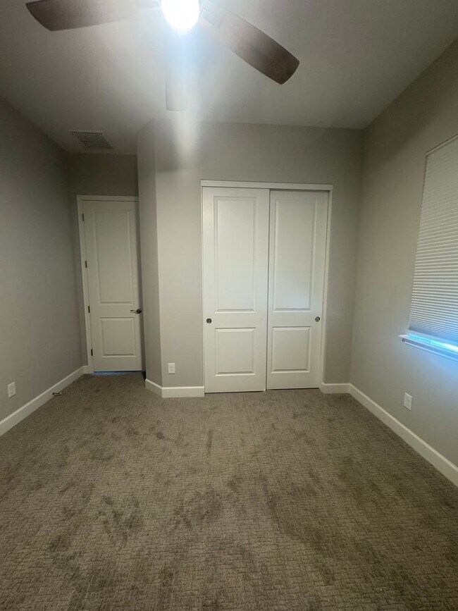 Building Photo - BRAND NEW HOME IN UNION PARK