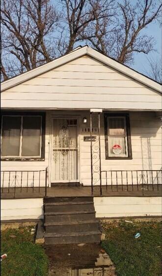 Primary Photo - 18084 Justine St
