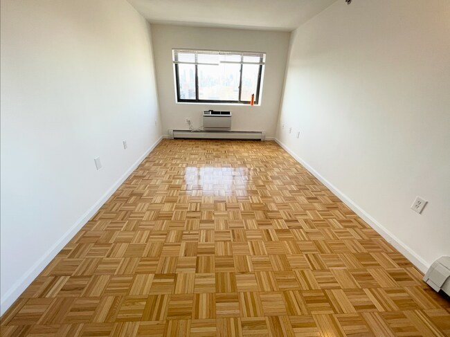 Foto del edificio - 3212 23rd St