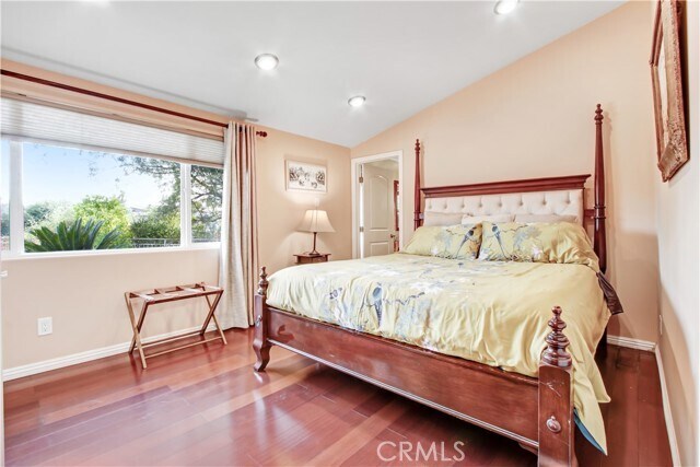 Foto del edificio - 5694 Collins Pl
