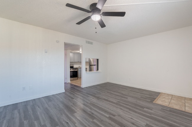 Photo - 3222 W Indian School Rd Apartment