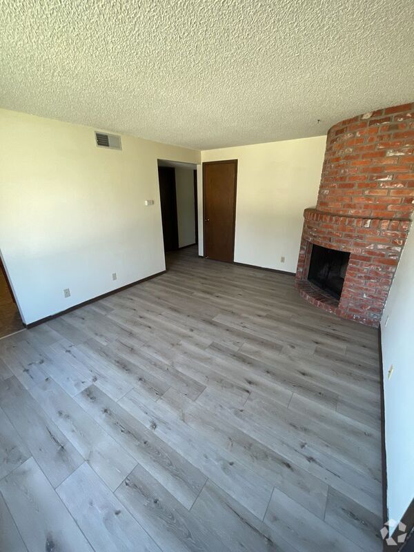 Apartments under 2,500 in Seward NE 3 Rentals