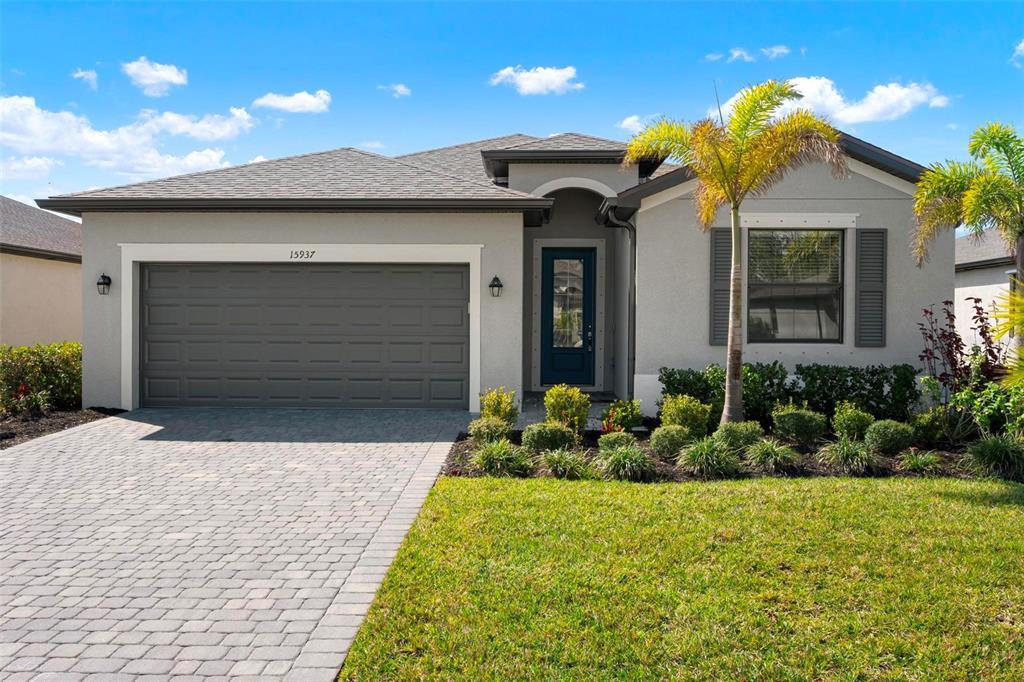 Foto principal - 15937 Honeysuckle St