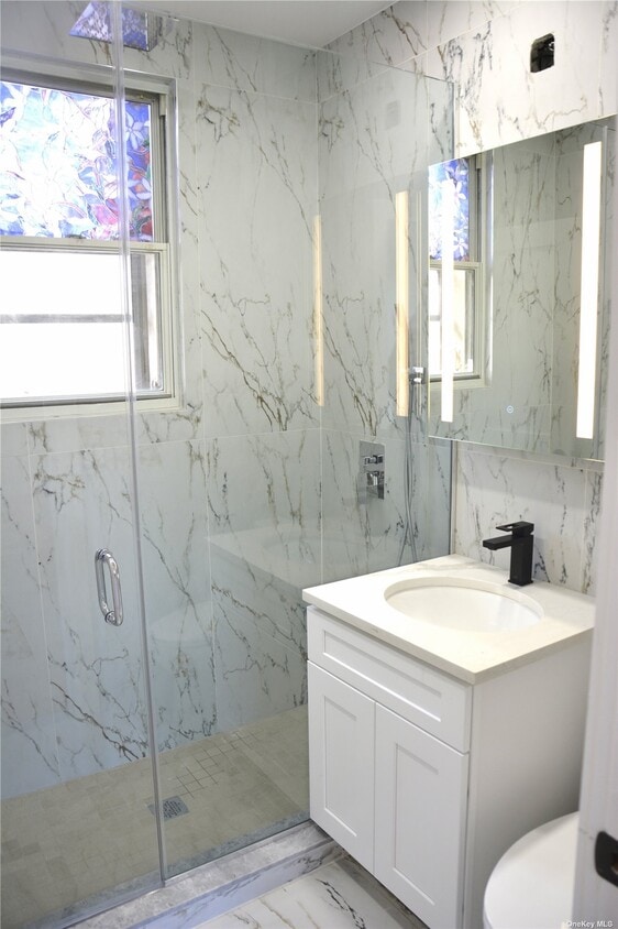 598282 Grand Ave Unit 2, Queens, NY 11378 Room for Rent in Queens