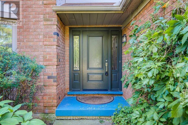 Photo du bâtiment - 1196 Fairmeadow Trail