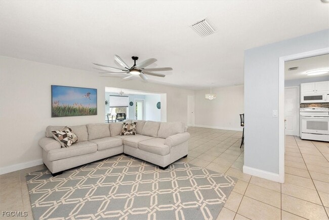 Building Photo - 1030 SE 43rd Terrace