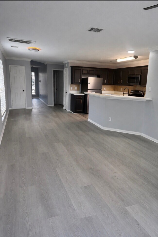 Foto del edificio - 4640 Knoxville St