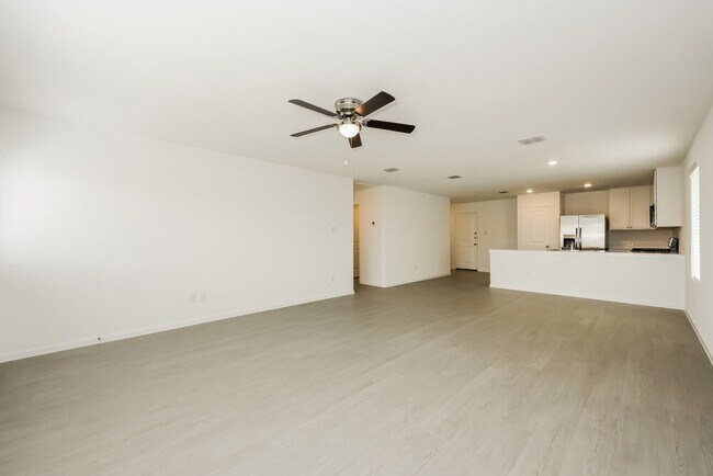 Foto del edificio - 2225 Crested Saguaro St