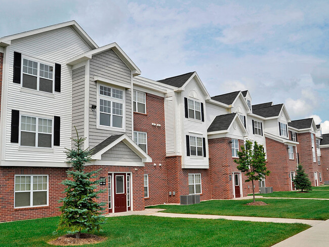 Exterior del apartamento - Towne Lakes Apartments