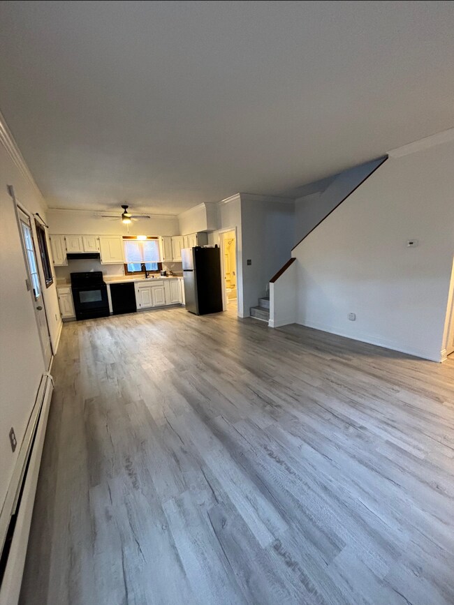 Foto del edificio - 141 E High St