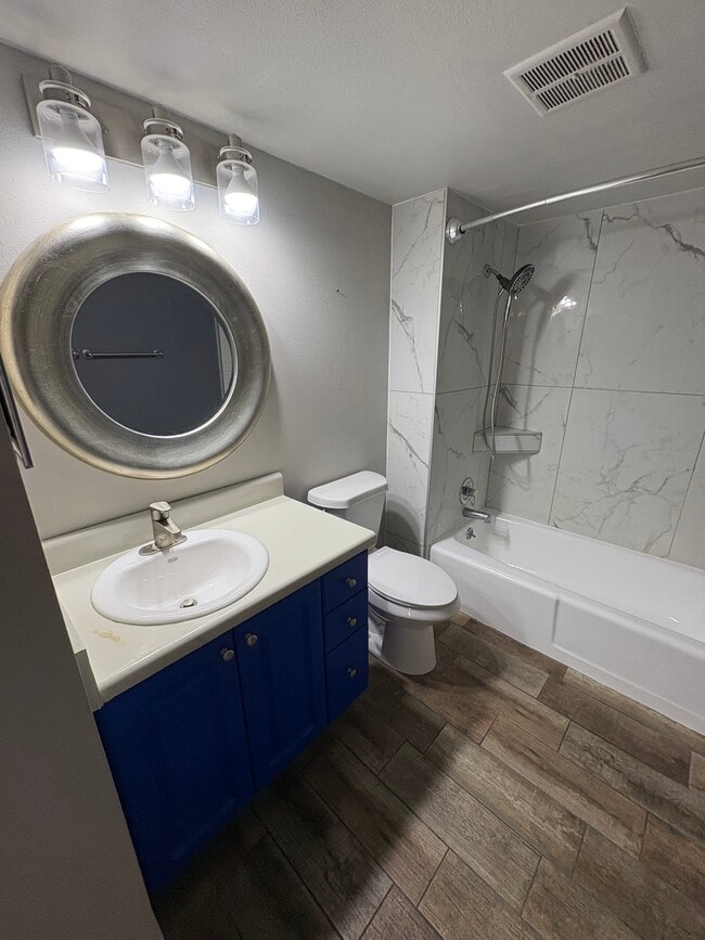 Foto del edificio - 108 Alameda Ct