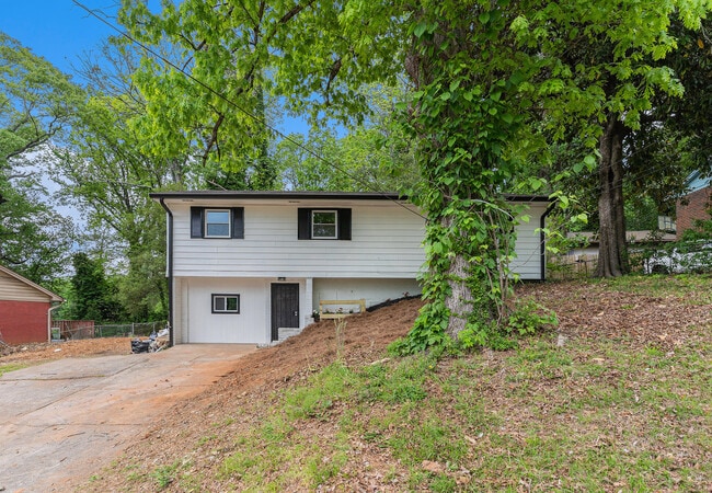 Building Photo - 3181 Pennington Cir SW