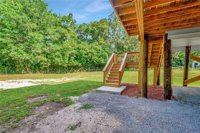 Building Photo - 1604 Rowland Dr