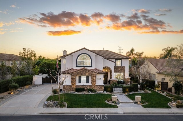 Building Photo - 2384 Canyon Crest Dr