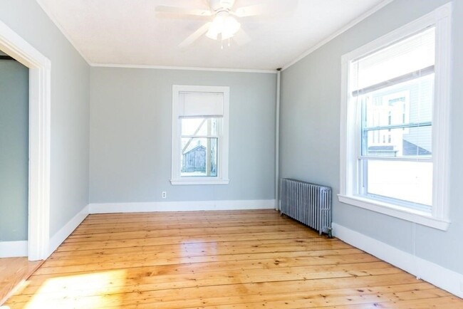 Building Photo - 19 Bearse Ave