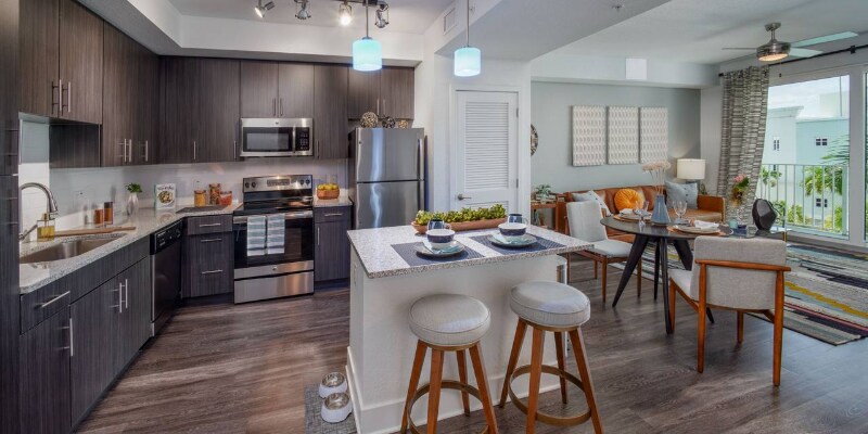 Foto principal - 1951 SW 136th Ave