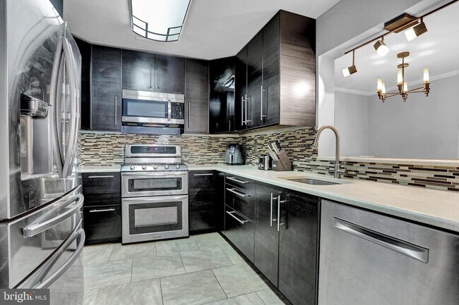 Foto del edificio - 2205 Falls Gable Ln