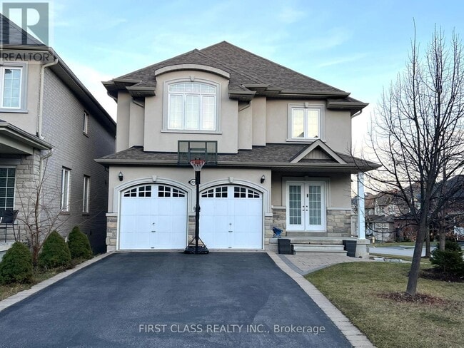 Building Photo - 826 Wingarden Crescent