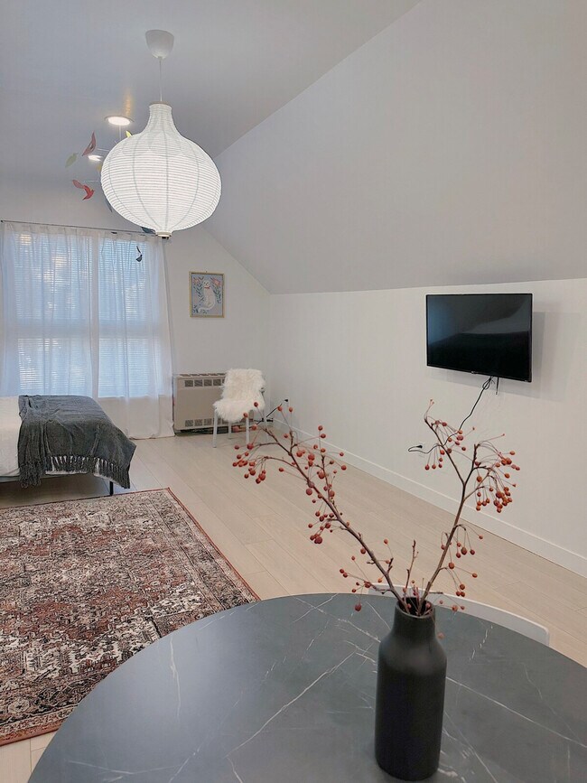 Foto del edificio - 854 W 13th Ave