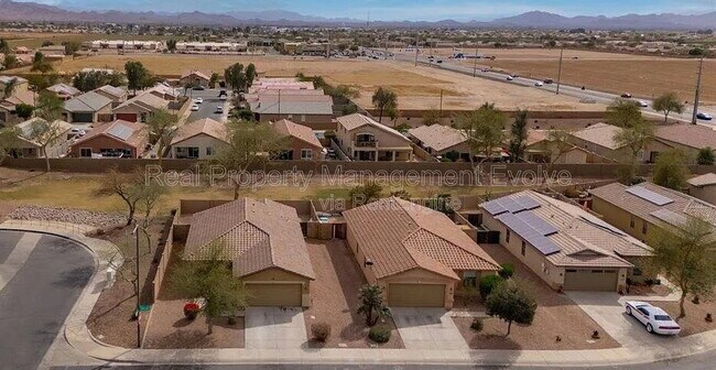 Foto del edificio - 25067 W Dove Trail