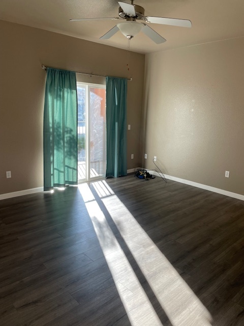 Foto del edificio - 6850 Sharlands Ave